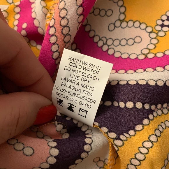 Off the shoulder top NWOT - Picture 4 of 6